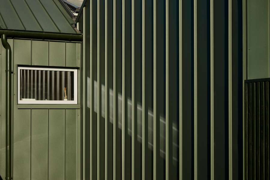 What PUR-fect allotment house with attractive steel profiles, Gladsaxe Møllevej 75, 2860 Søborg